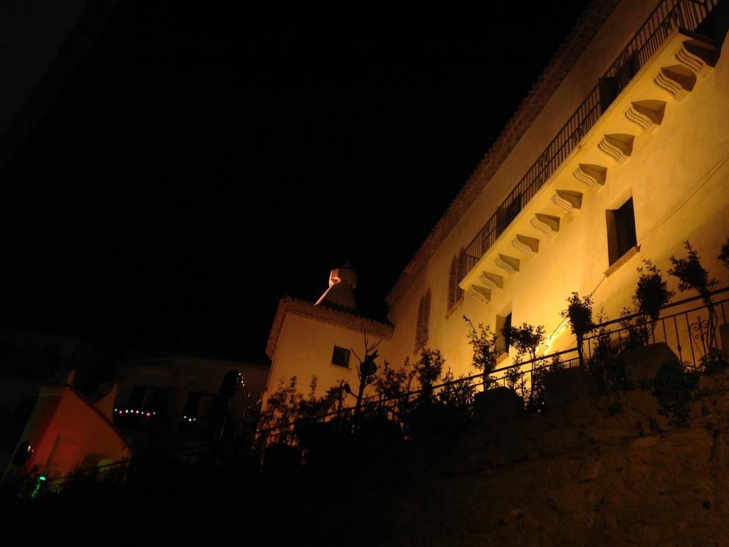 Palazzo Madeo - Residenza D'Epoca Bed & Breakfast Crosia Exterior photo